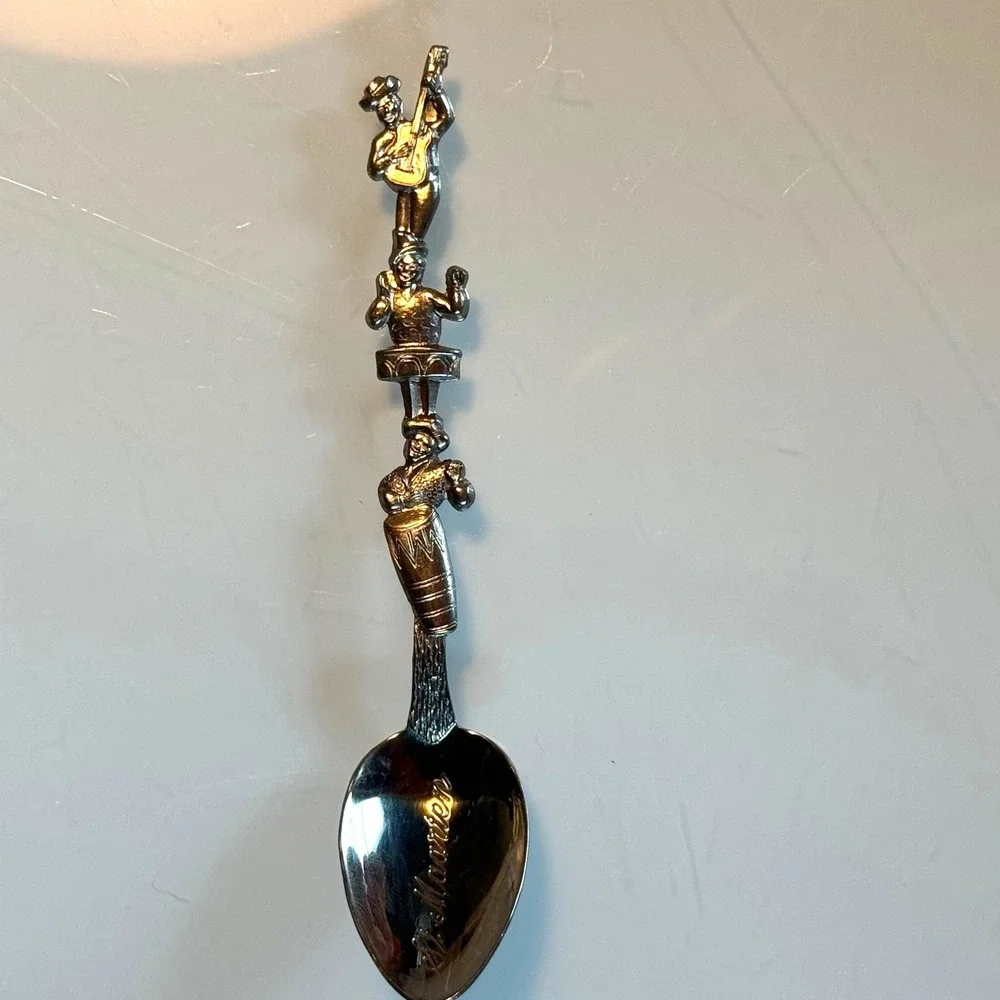 Vintage Souvenir Spoons Sweden Norway Arctic‎ Circle Israel London St Maarten